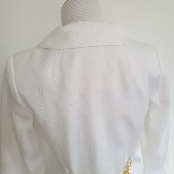 Milly of New York White Skirt Suit Mod 60s Retro Bridal Gold Chain Women 2/4 - Picture 6 of 16